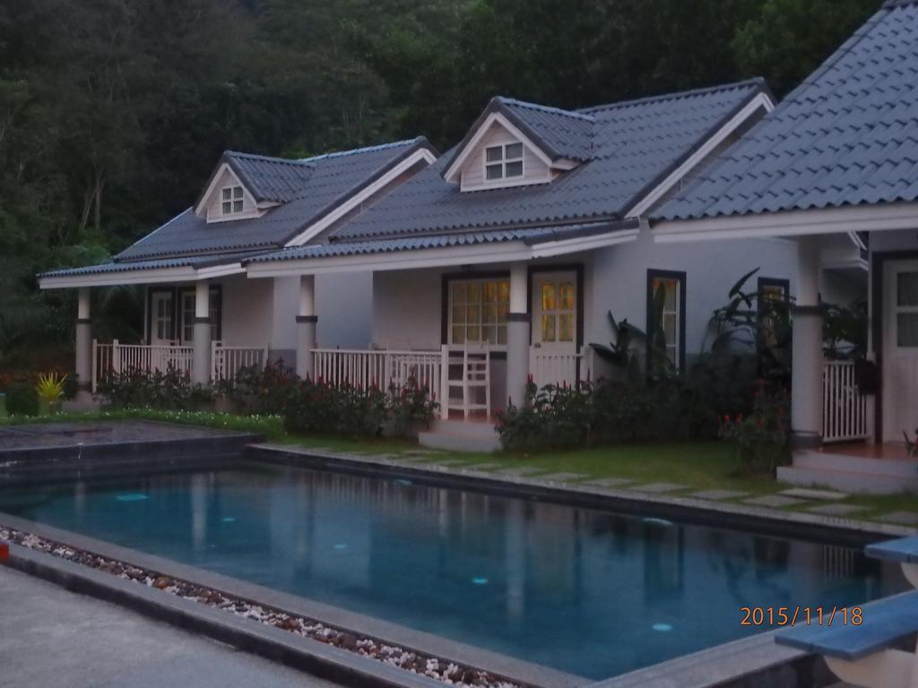 Suksompong Resort Као Лак Екстериор снимка
